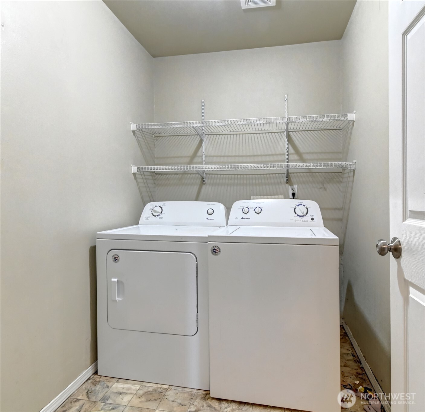 16127 Southeast 256th Place Covington, WA 98042 - Photo 13 of 32