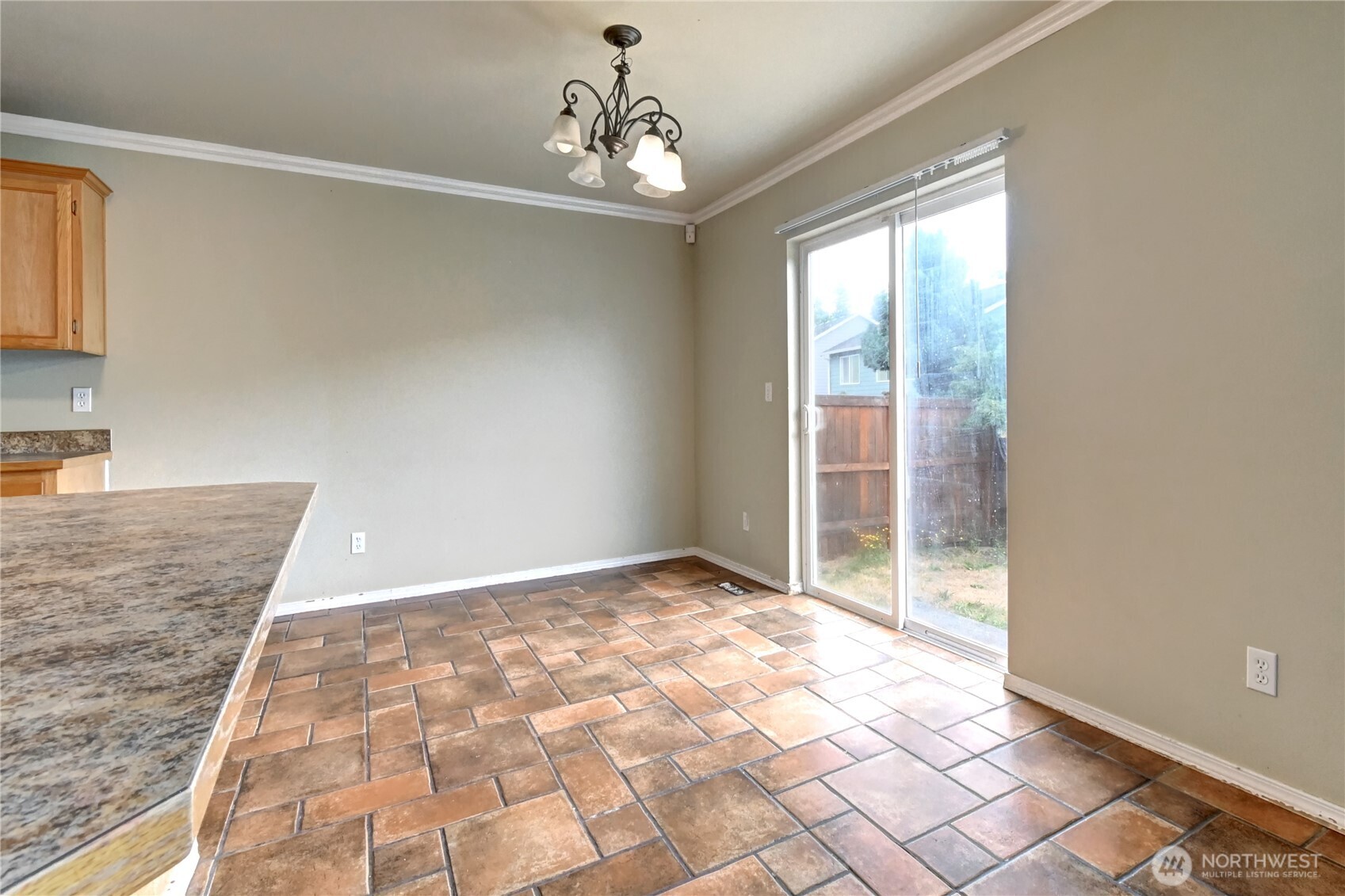 16127 Southeast 256th Place Covington, WA 98042 - Photo 7 of 32