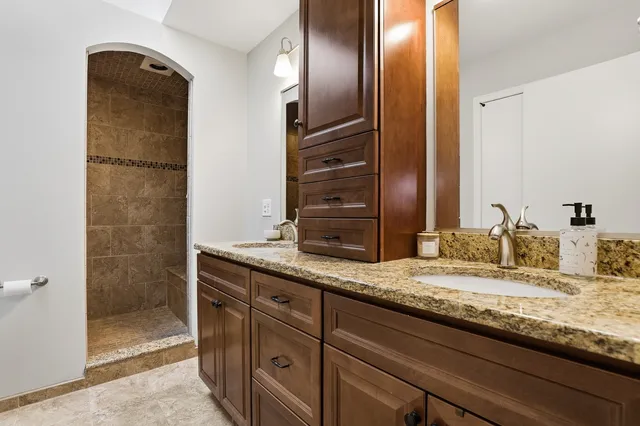 $575,000 | 8118 Brookside Glen Drive, Tinley Park, IL 60487