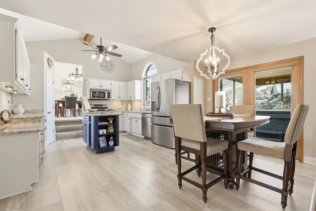 $575,000 | 8118 Brookside Glen Drive, Tinley Park, IL 60487