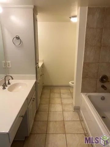 $1,575 | 2045 North 3rd Street, Unit 305, Baton Rouge, LA 70802