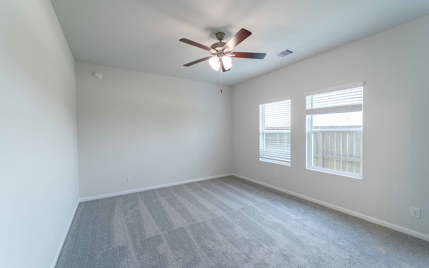 4343 Maple Root Lane Pinehurst, TX 77362 - Photo 12 of 26