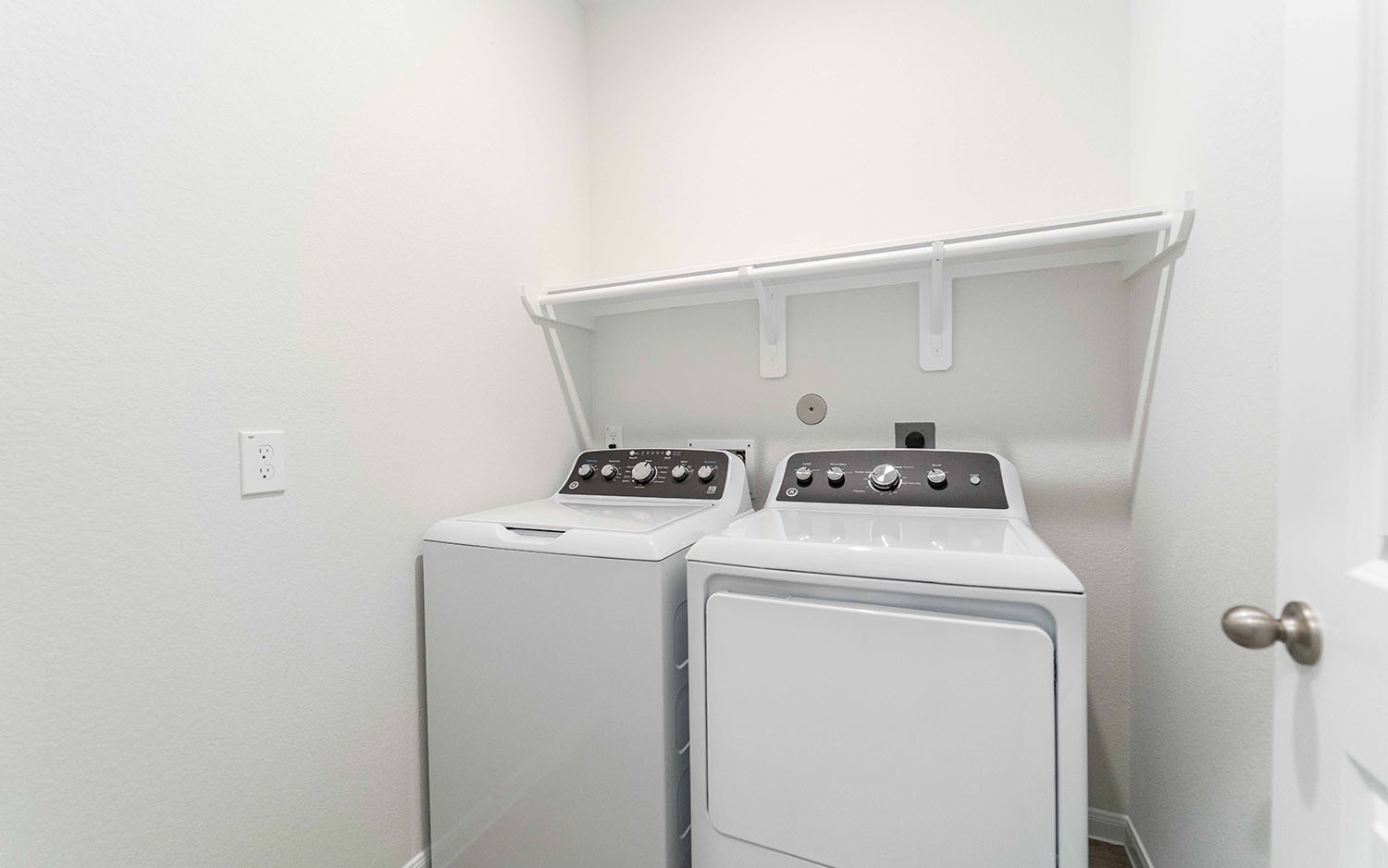 4343 Maple Root Lane Pinehurst, TX 77362 - Photo 15 of 26