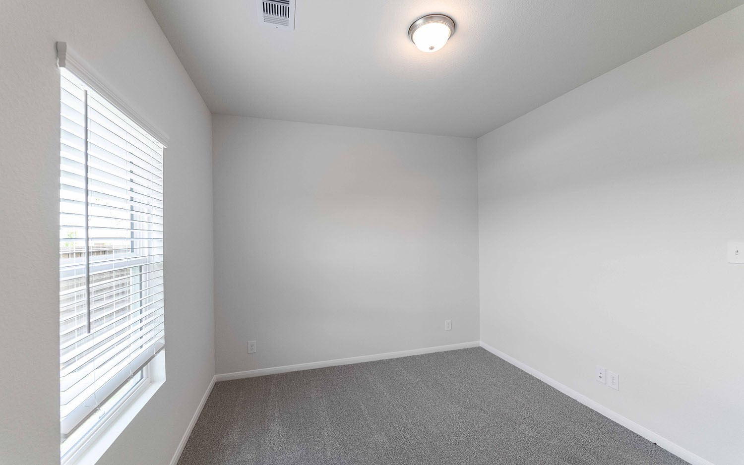 4343 Maple Root Lane Pinehurst, TX 77362 - Photo 2 of 26