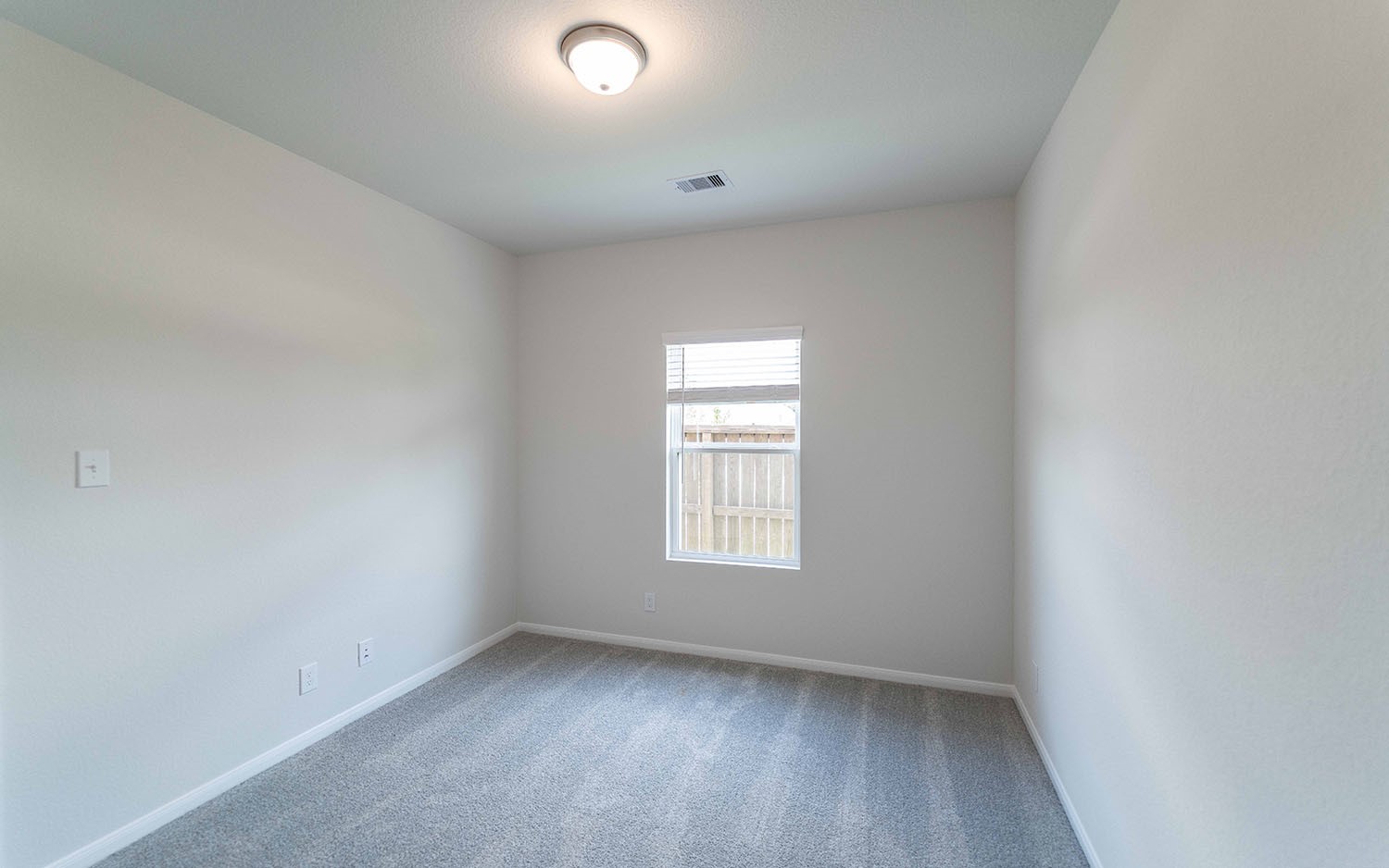 4343 Maple Root Lane Pinehurst, TX 77362 - Photo 4 of 26