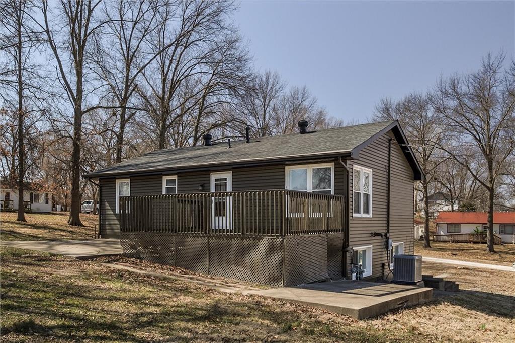 12911 Northwest Porter Road Kansas City, MO 64152 - Photo 3 of 20 Gallery Image 3