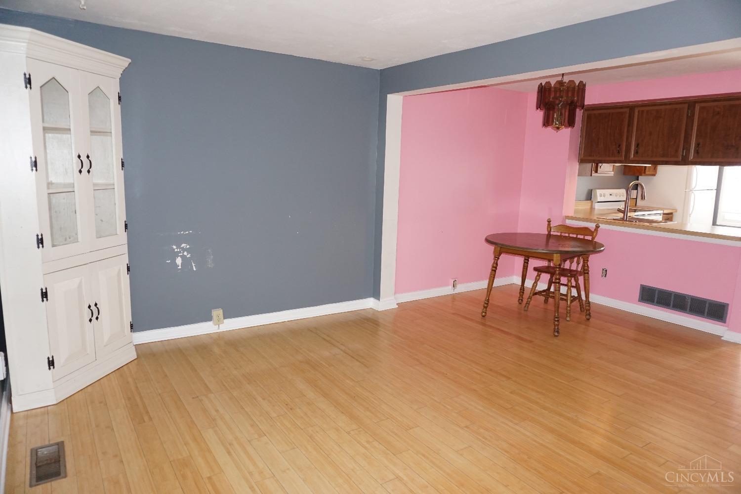 299 Progress Road West Carrollton, OH 45449 - Photo 3 of 19 Gallery Image 3