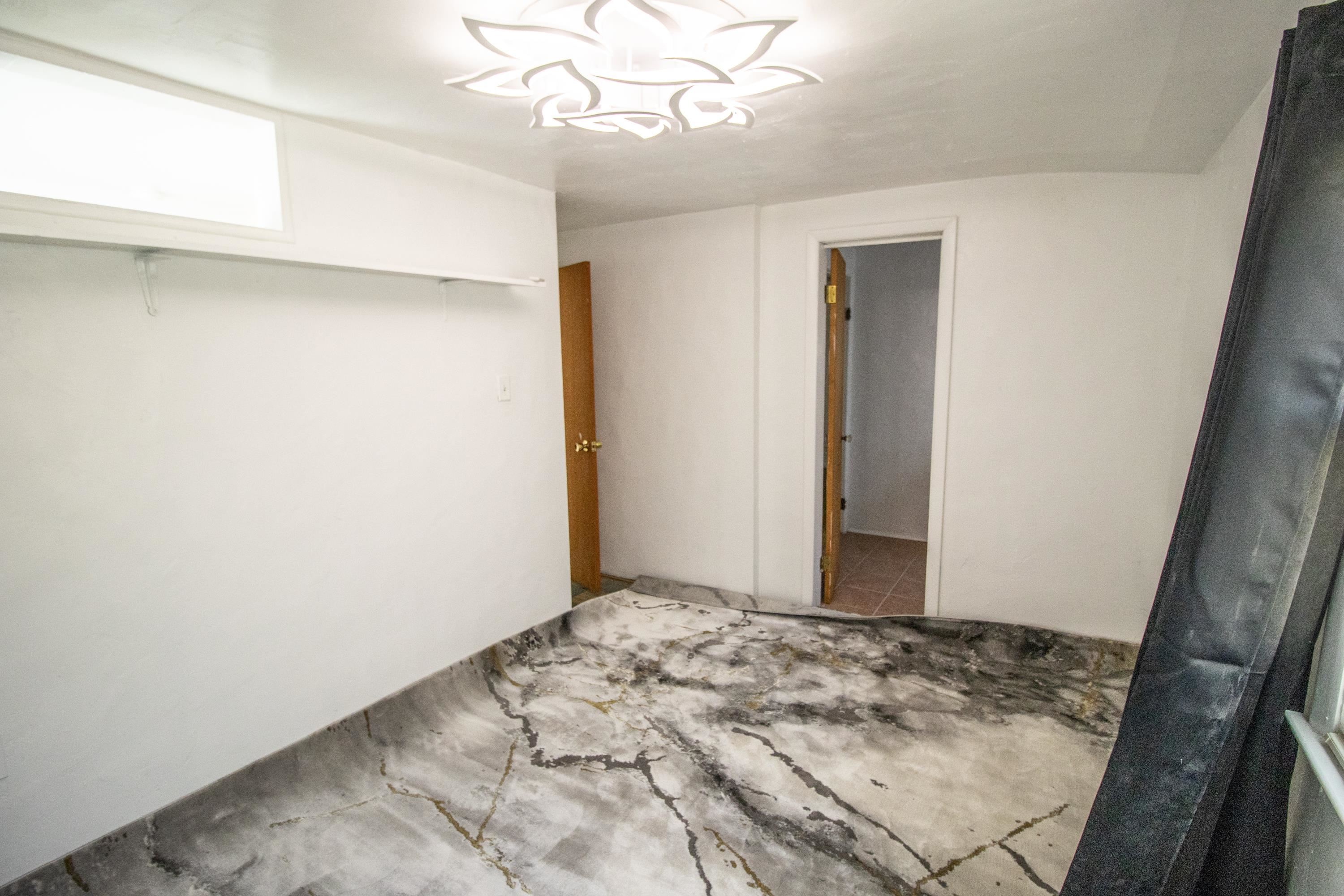 406 West Ridgeway Avenue Flint, MI 48505 - Photo 20 of 37 50133180-8321dd45-3cc3-4eef-a8c5-f05c027d16f4.JPG