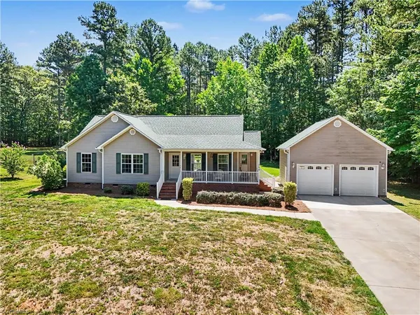 $372,900 | 392 Cove Wood Drive, Denton, NC 27239