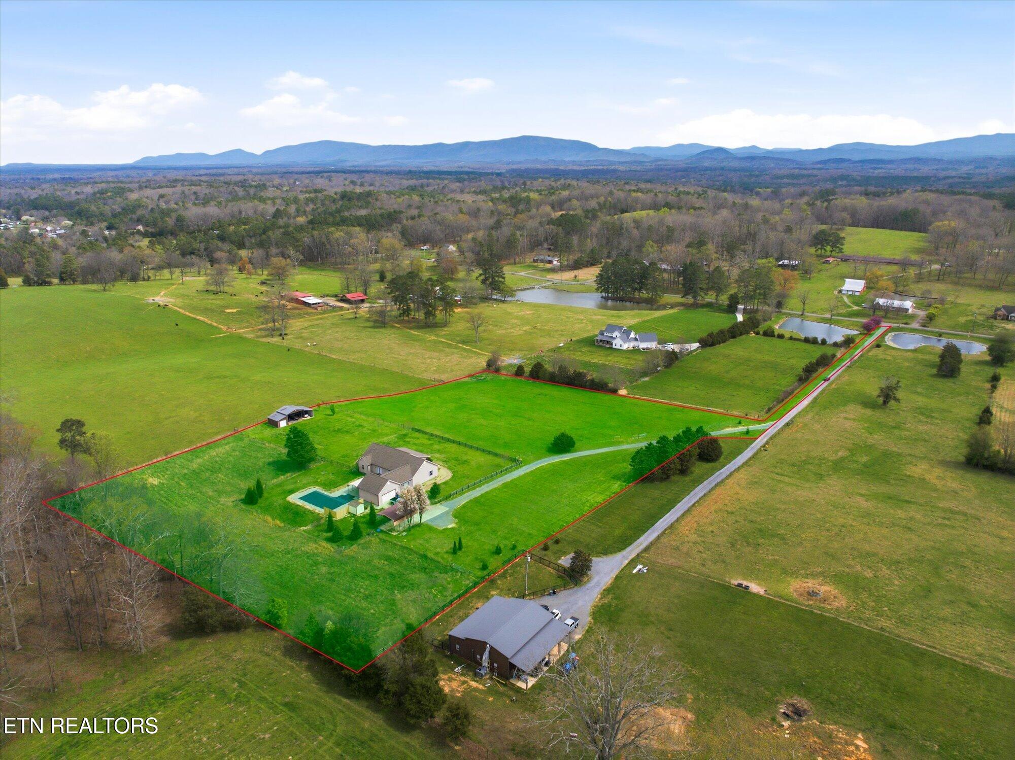 680 Horton Road Southeast Cleveland, TN 37323 - Photo 5 of 58 03-680-Horton-Rd-SE-Cleveland-TN-3