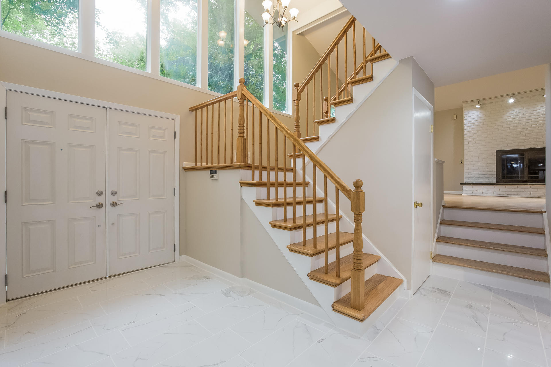 92 Rolling Ridge Road Stamford, CT 06903 - Photo 5 of 34 a view of entryway