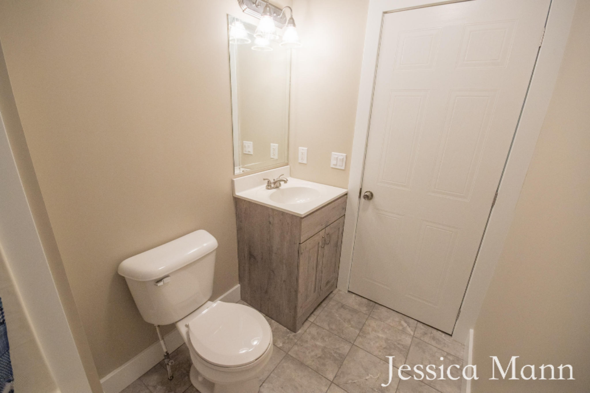 1623 Sullivan Road Ravenna, MI 49451 - Photo 17 of 29 Main bath