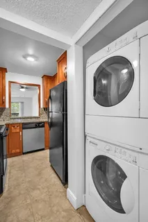 $260,000 | 1021 Mockingbird Lane, Unit 303, Plantation, FL 33324