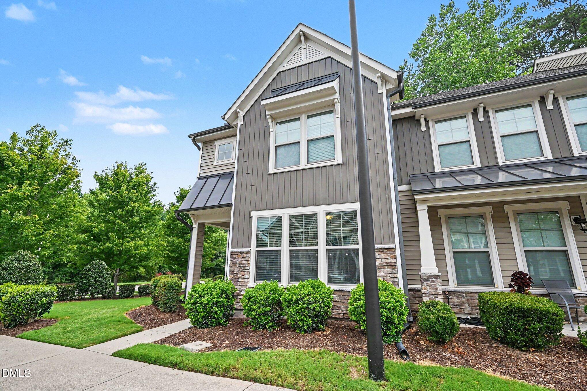 1007 Midtowne Way Durham, NC 27713 - Photo 4 of 32 004_file_3330