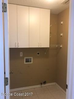 2018 Blue Ridge Avenue Melbourne, FL 32935 - Photo 16 of 27 laundry