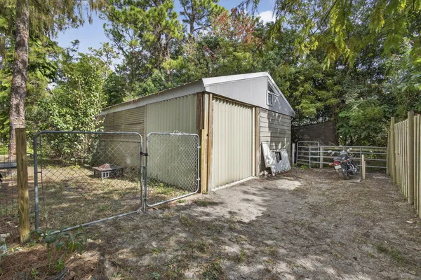 $3,900 | 3470 Custer Avenue, Lake Worth, FL 33467