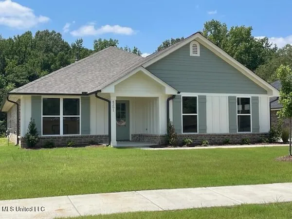 $348,800 | 4201 Olivia Circle West, Olive Branch, MS 38654