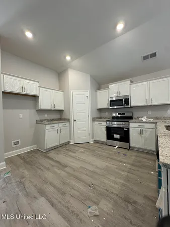 $349,800 | 4201 Olivia Circle West, Olive Branch, MS 38654