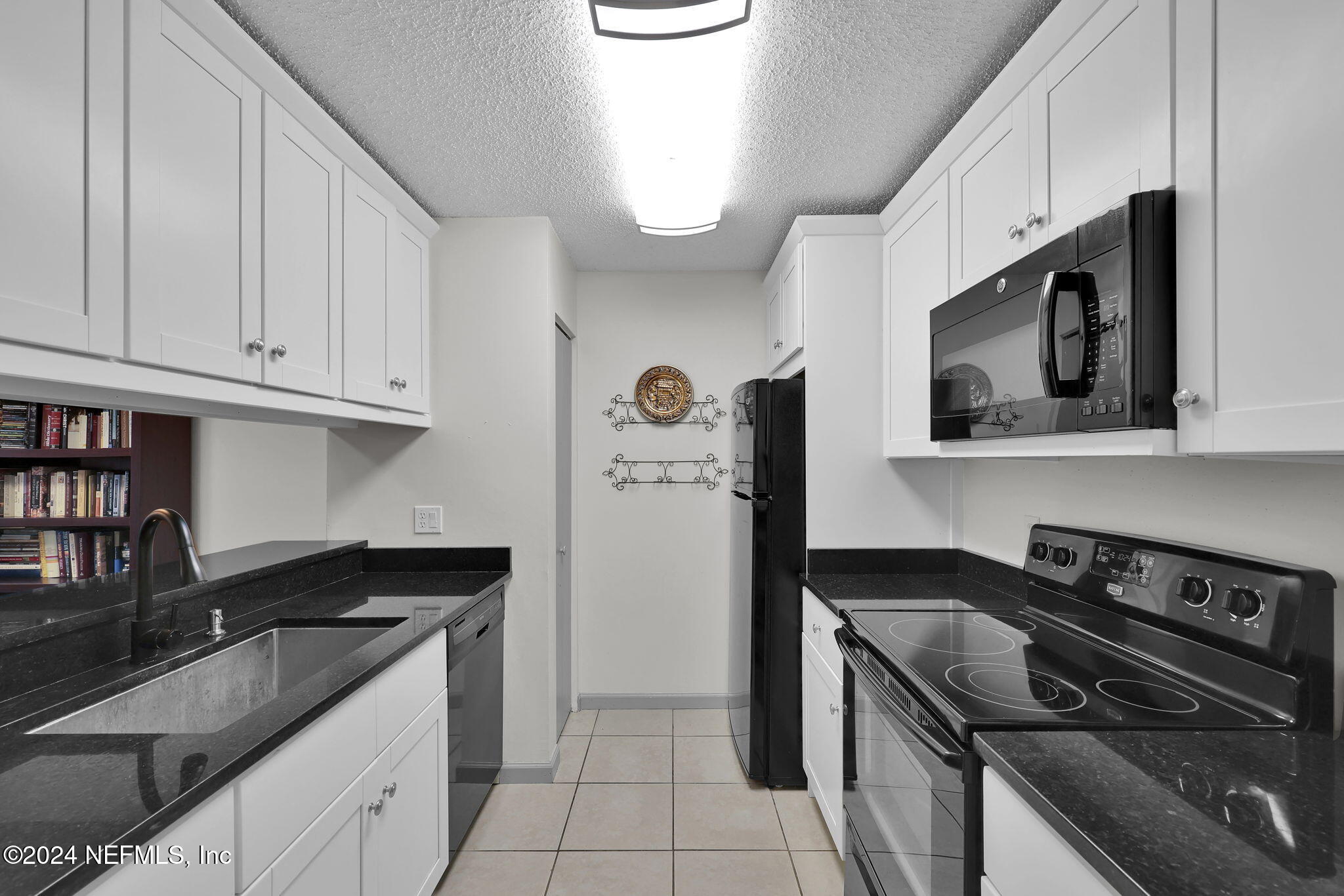 3270 Ricky Drive, Unit 701 Jacksonville, FL 32223 - Photo 5 of 17 Kitchen