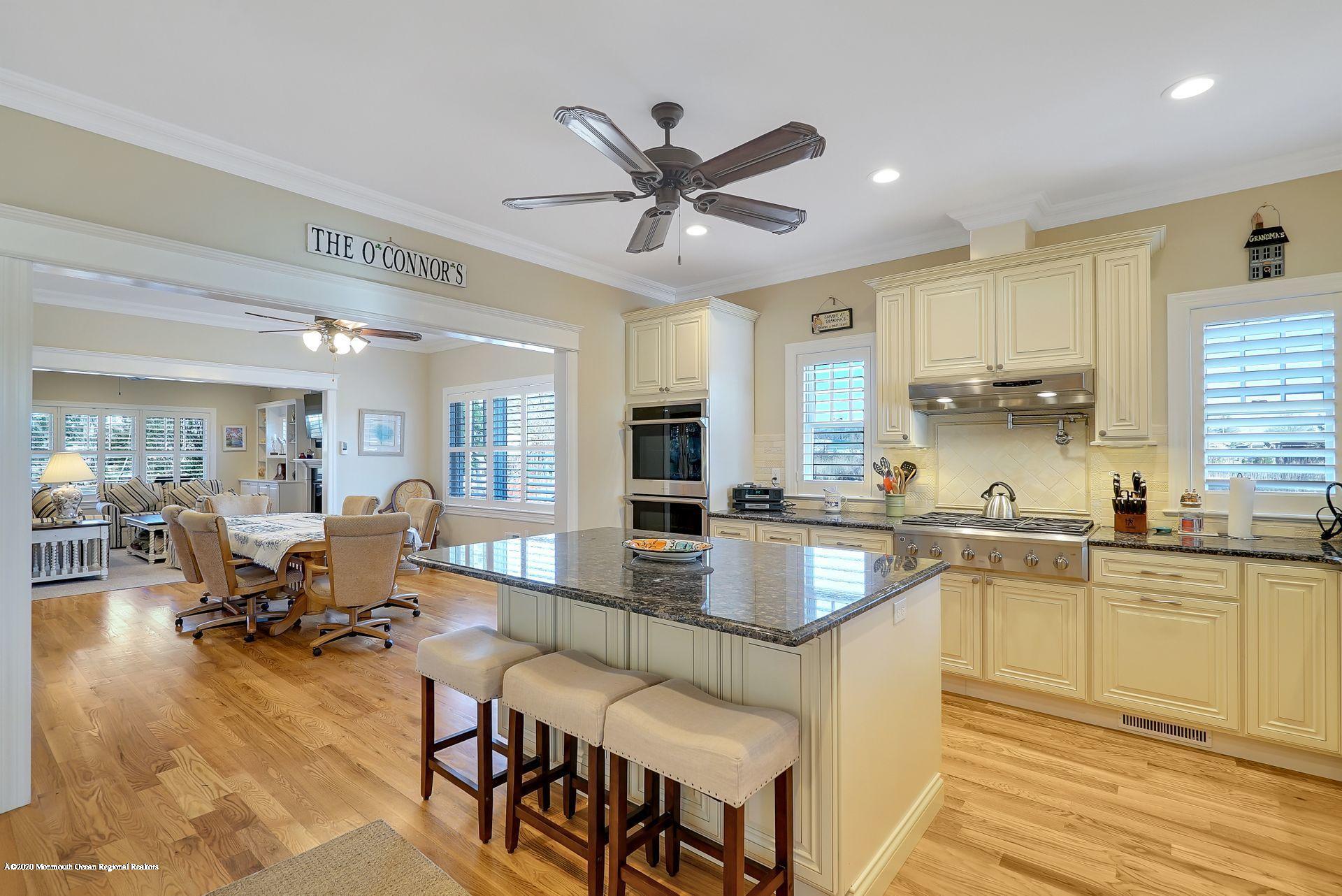 330 Villa Park Way Spring Lake, NJ 07762 - Photo 14 of 46 17