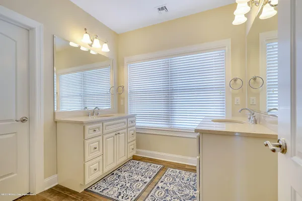 $8,000 | 330 Villa Park Way, Spring Lake, NJ 07762