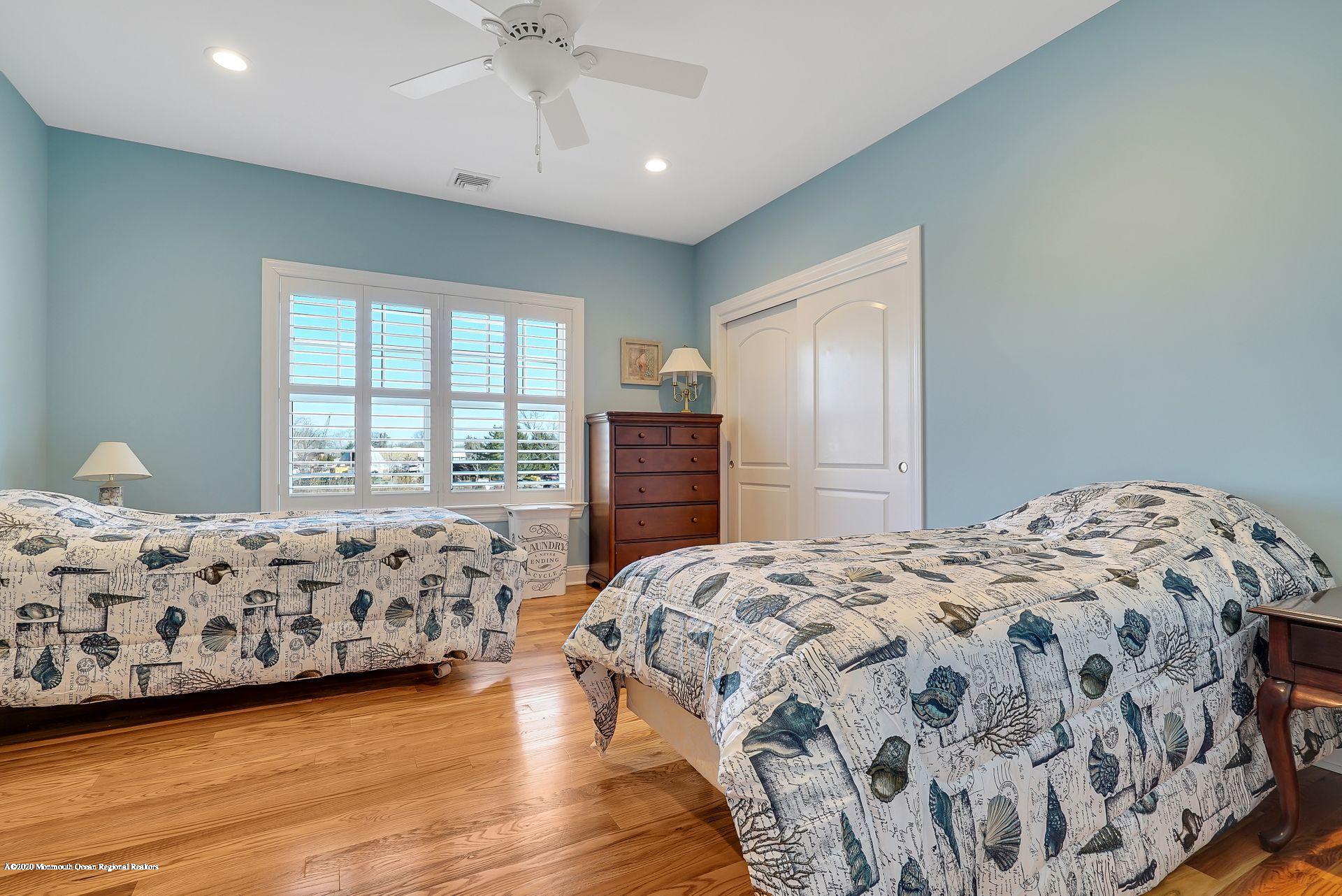 330 Villa Park Way Spring Lake, NJ 07762 - Photo 26 of 46 30