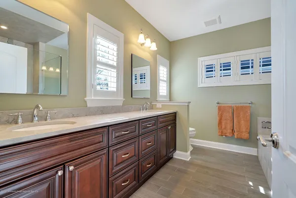 $8,000 | 330 Villa Park Way, Spring Lake, NJ 07762