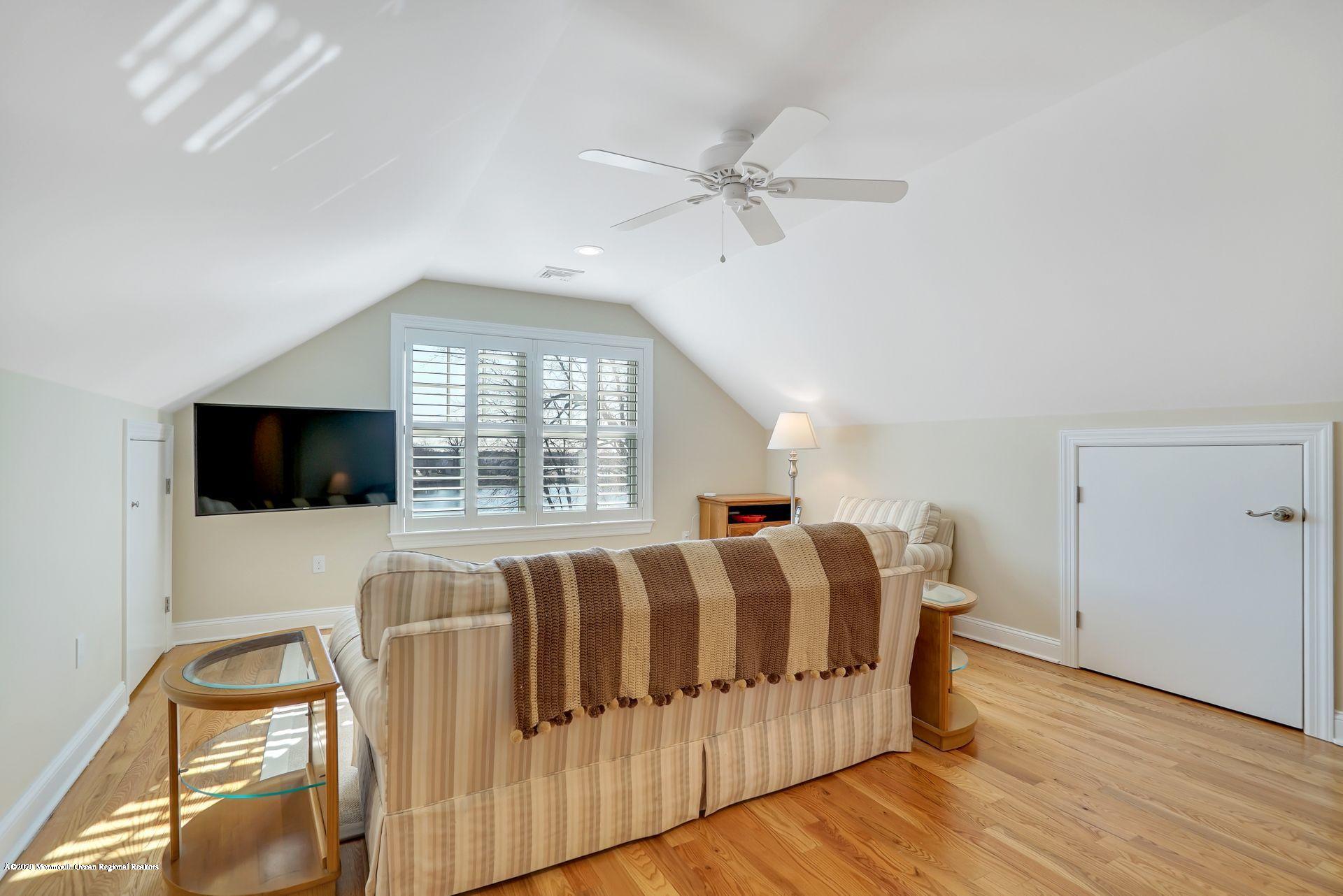 330 Villa Park Way Spring Lake, NJ 07762 - Photo 36 of 46 40