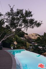 a view of outdoor space