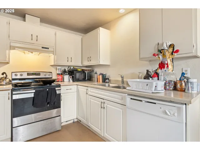 $435,000 | 3577 Concord Street, Eugene, OR 97402