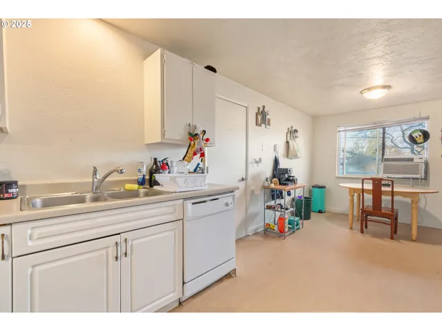 $435,000 | 3577 Concord Street, Eugene, OR 97402