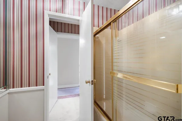 $565,000 | 1102 Richwood Street, Longview, TX 75604