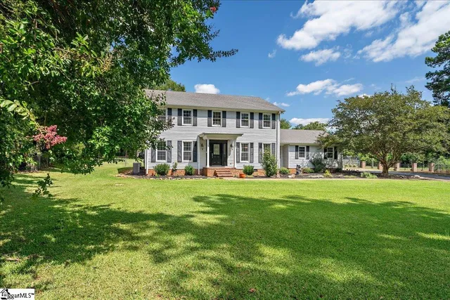 $449,900 | 101 Clarendon Drive, Anderson, SC 29621
