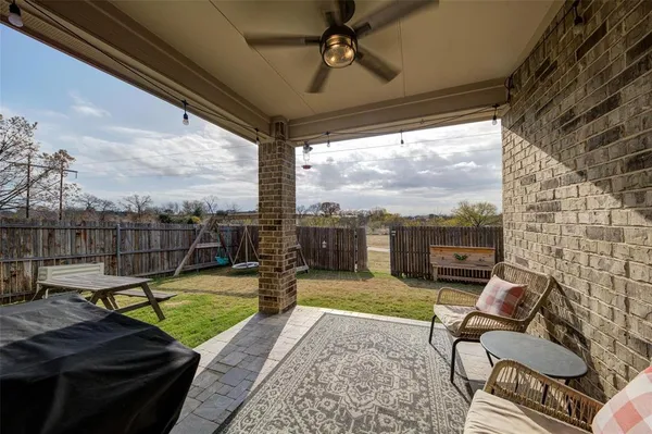 $420,000 | 312 Spring Run Drive, Decatur, TX 76234