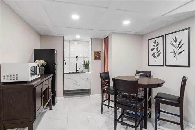 $339,999 | 511 Santa Fe Drive, Gower, MO 64454