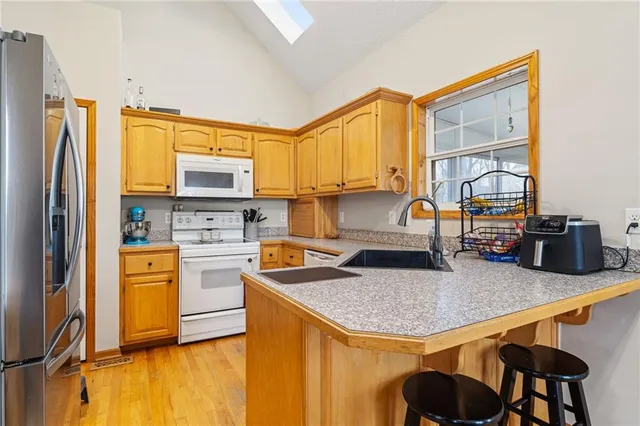 $339,999 | 511 Santa Fe Drive, Gower, MO 64454