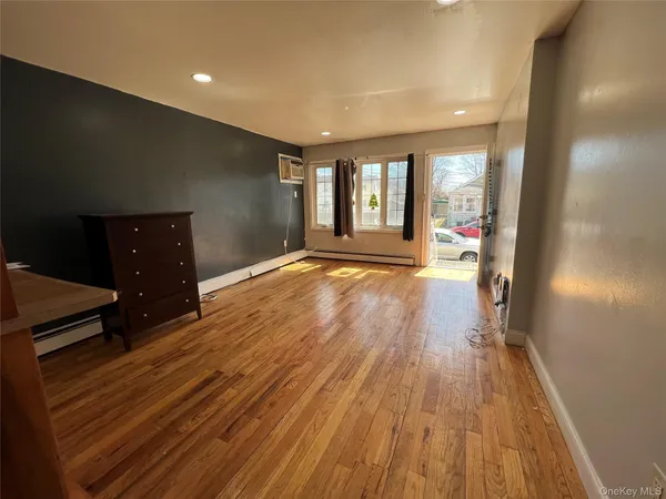 $3,200 | 180-11 146th Avenue | Springfield Gardens