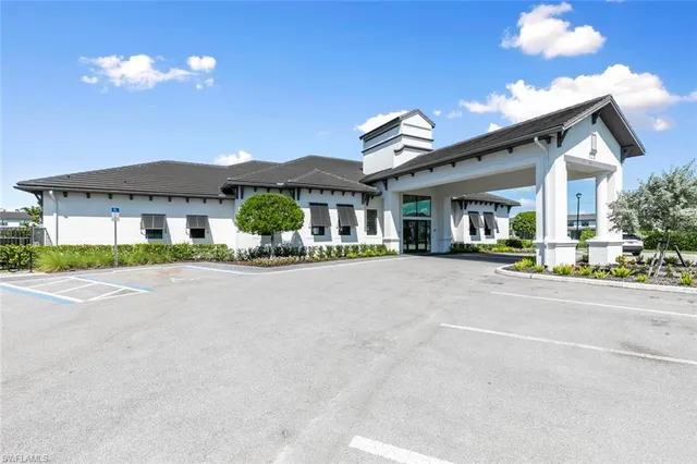 $449,900 | 7480 Rockefeller Drive, Naples, FL 34119