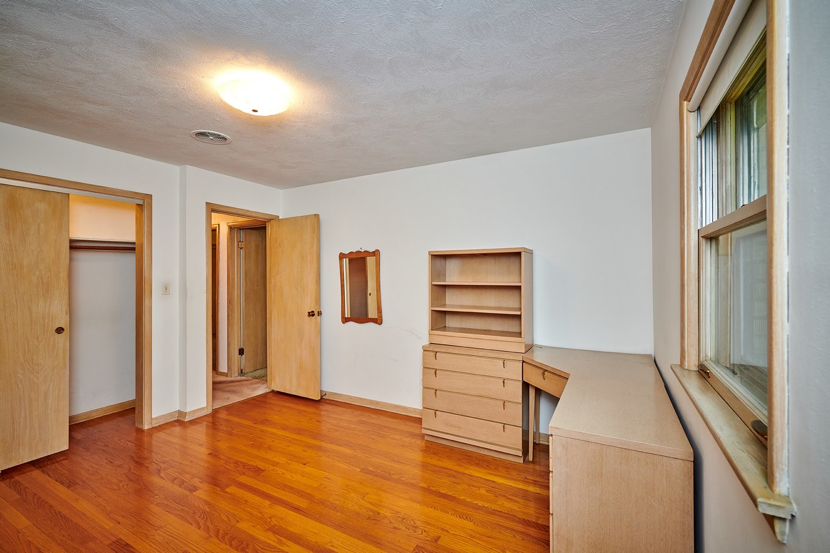 1340 South Knight Avenue Park Ridge, IL 60068 - Photo 17 of 28 Gallery Image 17