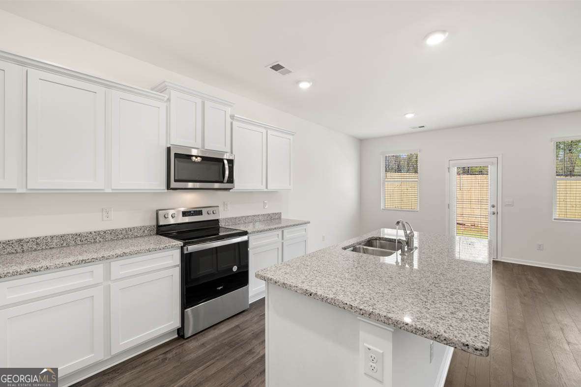 11953 Aukerman Way Hampton, GA 30228 - Photo 4 of 30