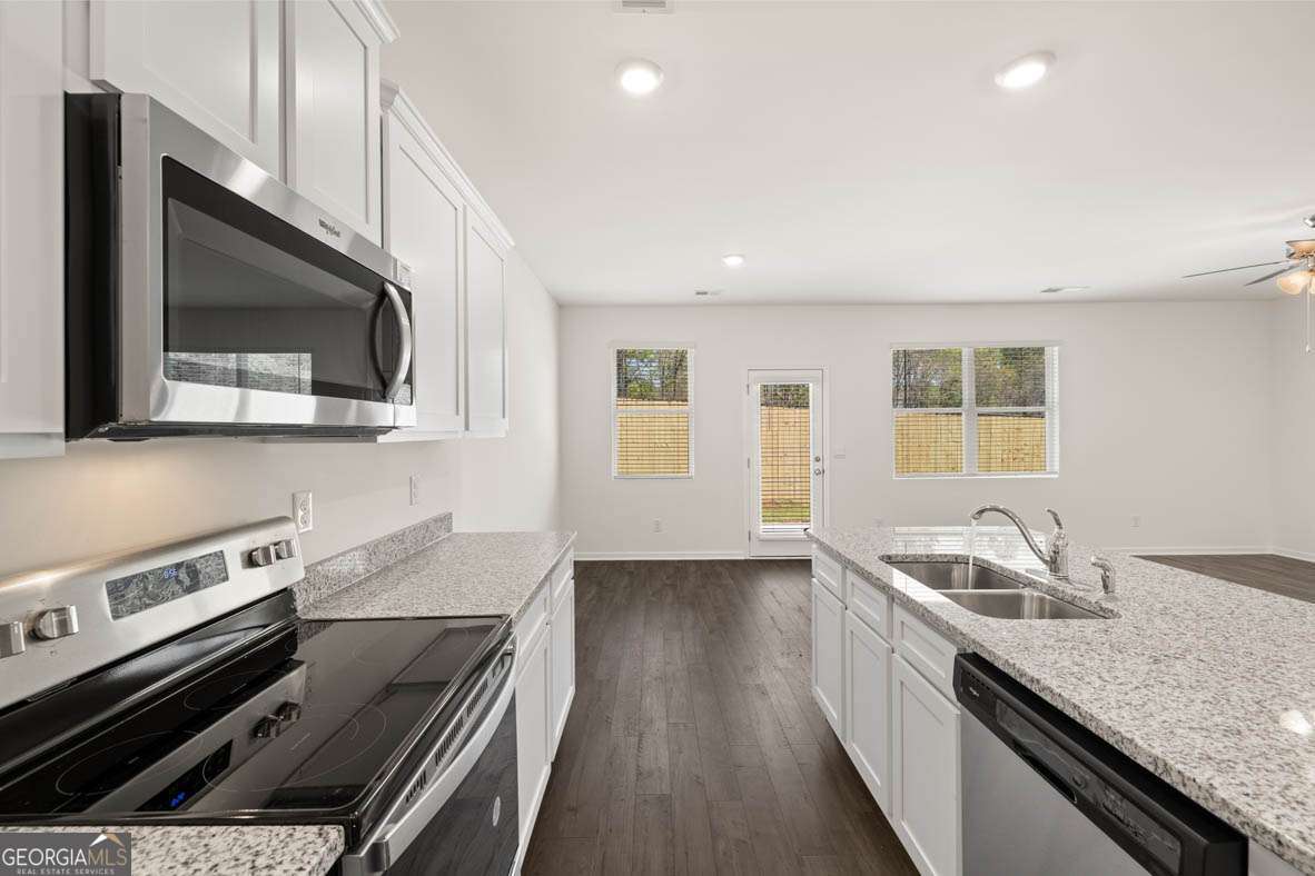 11953 Aukerman Way Hampton, GA 30228 - Photo 5 of 30