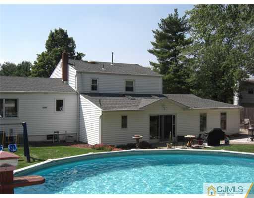 4 Parsons Road East Brunswick, NJ 08816 - Photo 8 of 10 Gallery Image 8