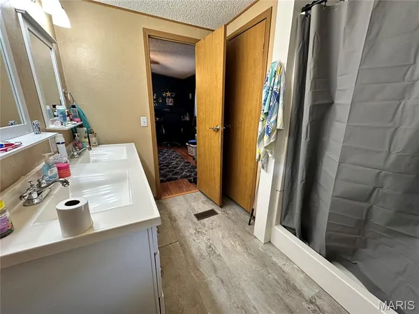 $156,676 | 211 Lucas Street, Pilot Knob, MO 63663