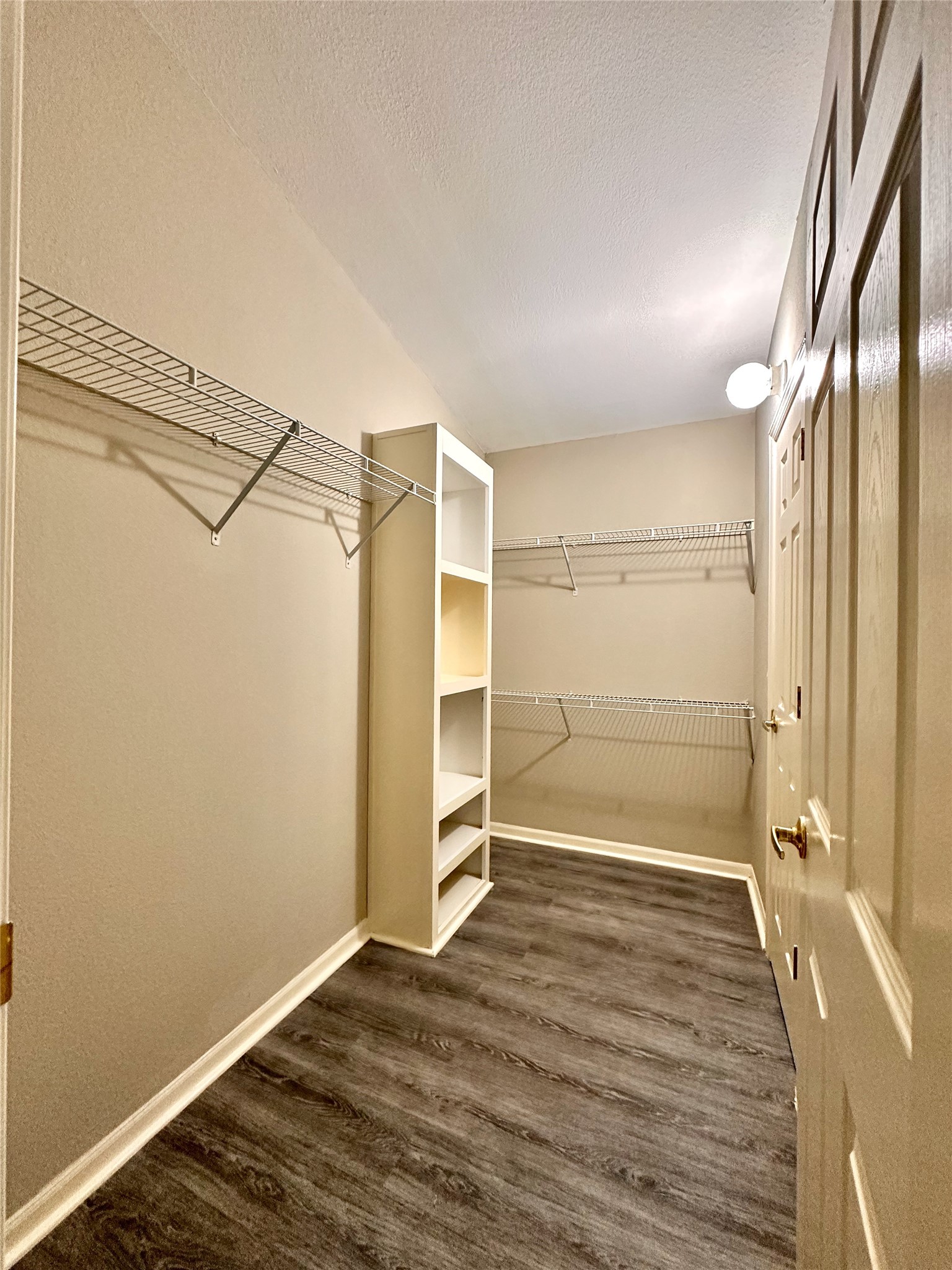 202 Main Street Fresno, TX 77545 - Photo 18 of 26 a view of an empty room