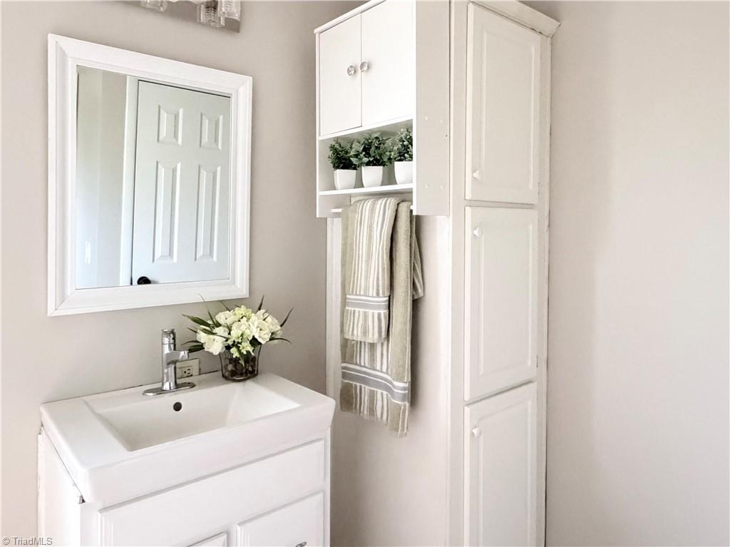 1407 Remer Regan Road Lexington, NC 27292 - Photo 23 of 31