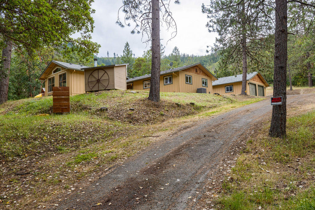 3653 Kane Creek Road Central Point, OR 97502 - Photo 28 of 29 KCR(1)