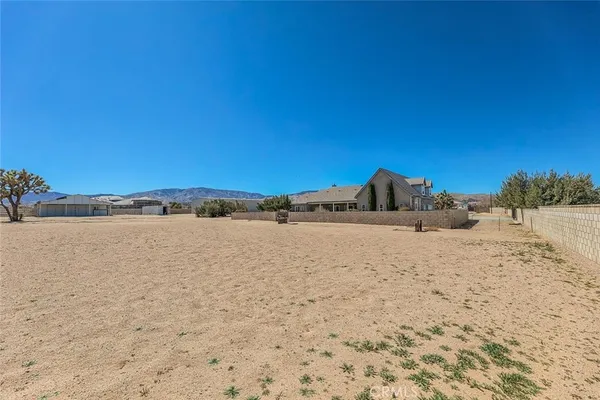 $6,000 | 40028 25th Street West, Palmdale, CA 93551
