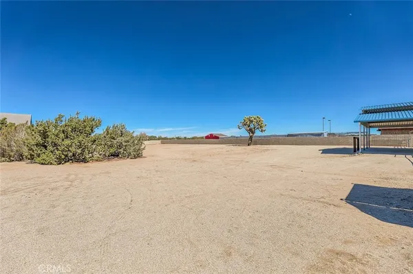 $6,000 | 40028 25th Street West, Palmdale, CA 93551