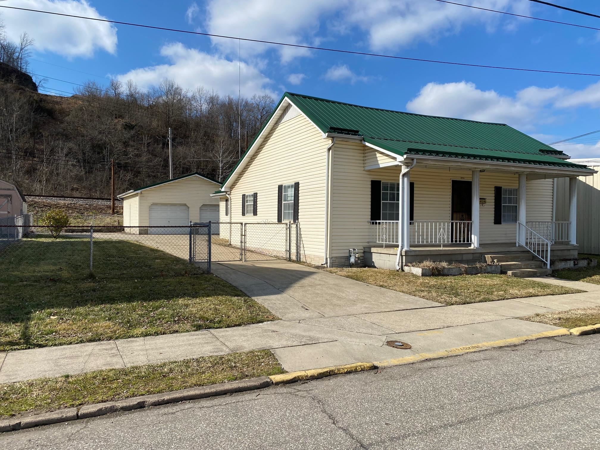 3006 Louisa Road Catlettsburg, KY 41129 - Photo 1 of 1