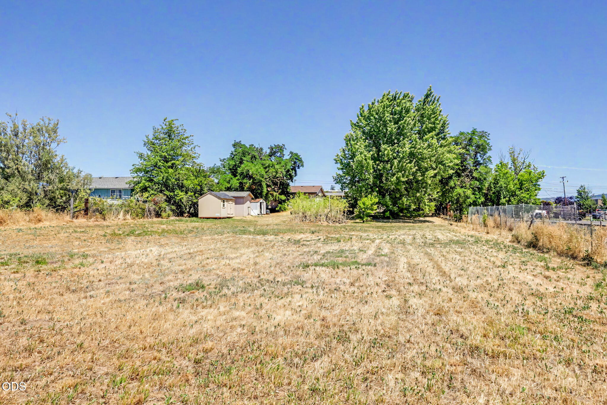 5595 Table Rock Road Central Point, OR 97502 - Photo 34 of 43
